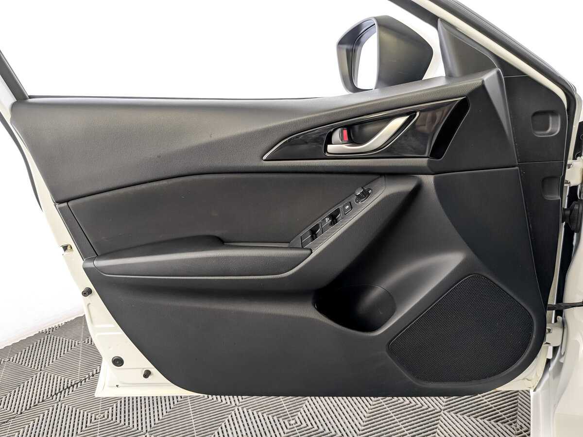 Купить Mazda 3, 2015, 116 000 км.. Фото: #18