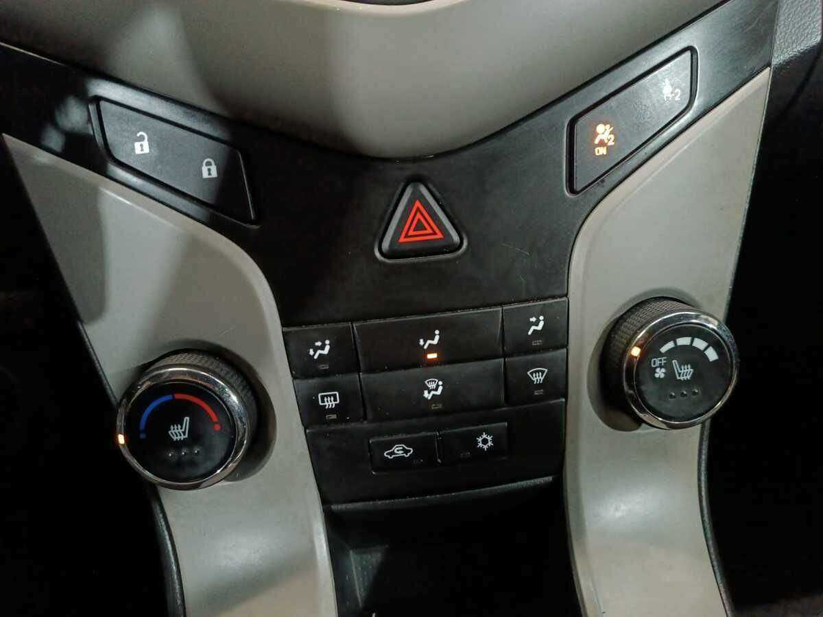 Купить Chevrolet Cruze, 2012, 199 416 км.. Фото: #13
