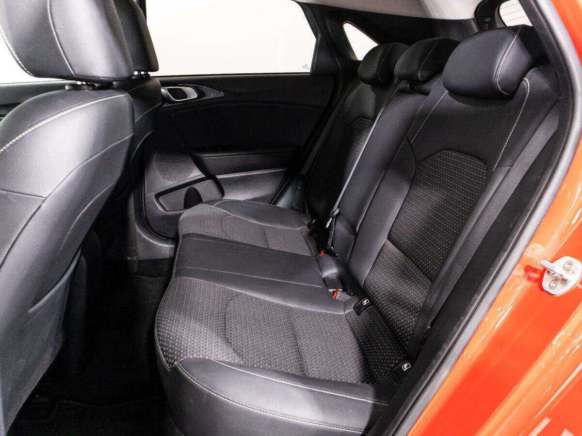 Купить Kia Ceed, 2019, 70 343 км.. Фото: #9