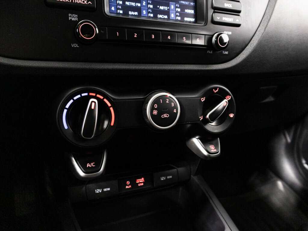 Купить Kia Rio, 2020, 77 000 км.. Фото: #18