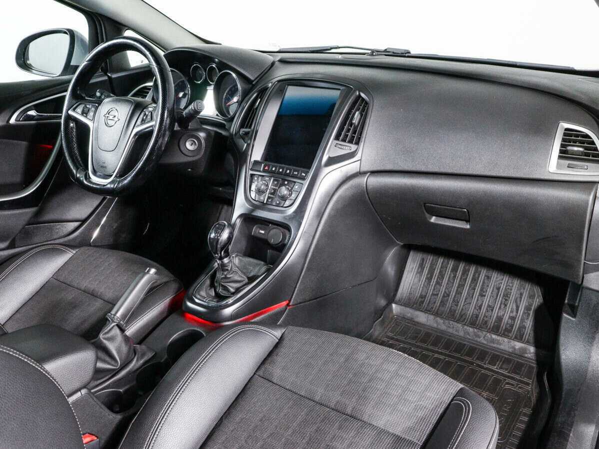 Купить Opel Astra, 2013, 215 000 км.. Фото: #6