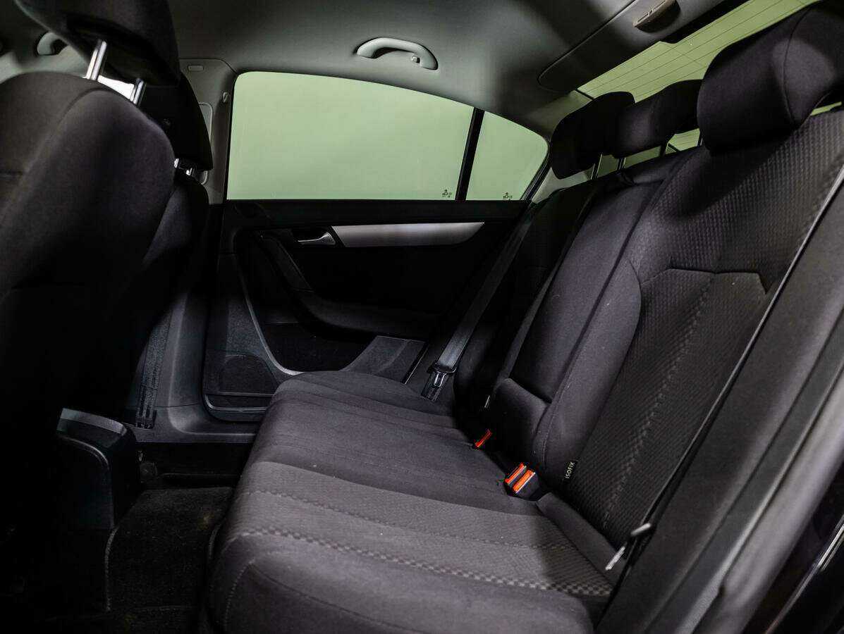 Купить Volkswagen Passat, 2013, 145 126 км.. Фото: #7