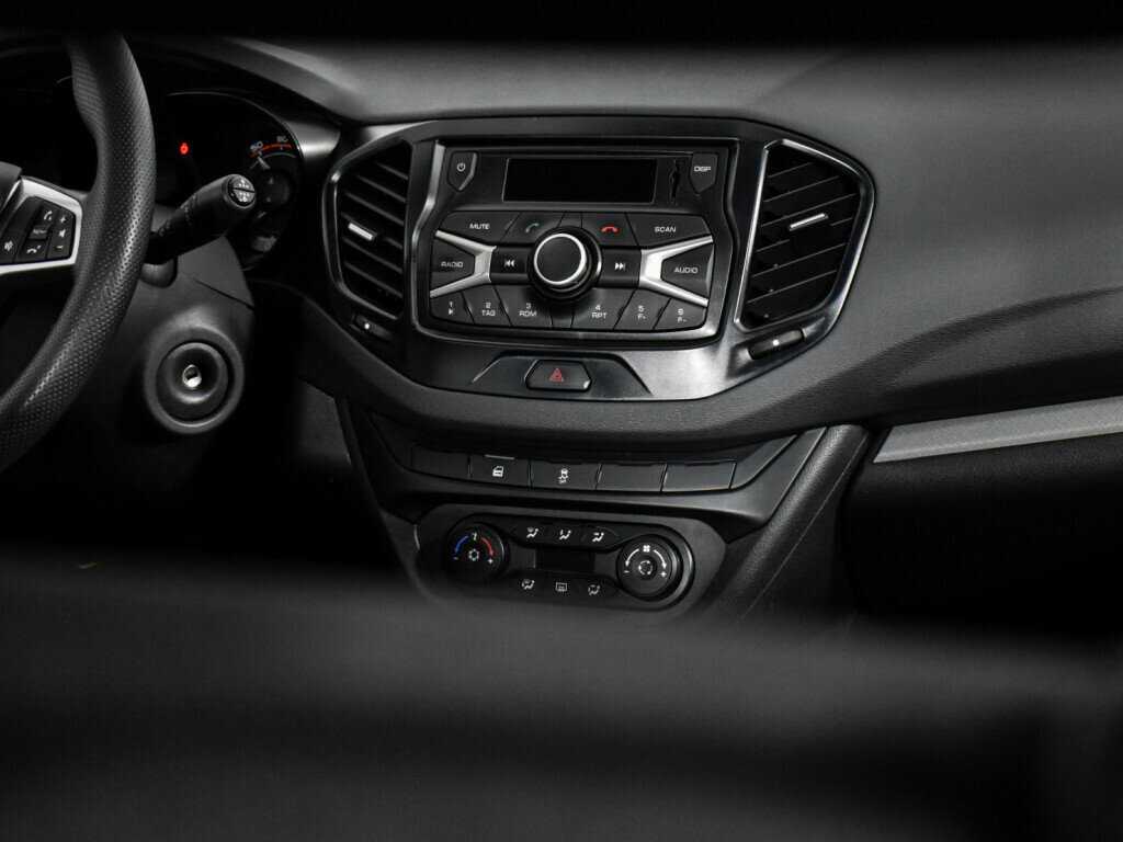 Купить Lada (ВАЗ) Vesta, 2017, 70 921 км.. Фото: #15