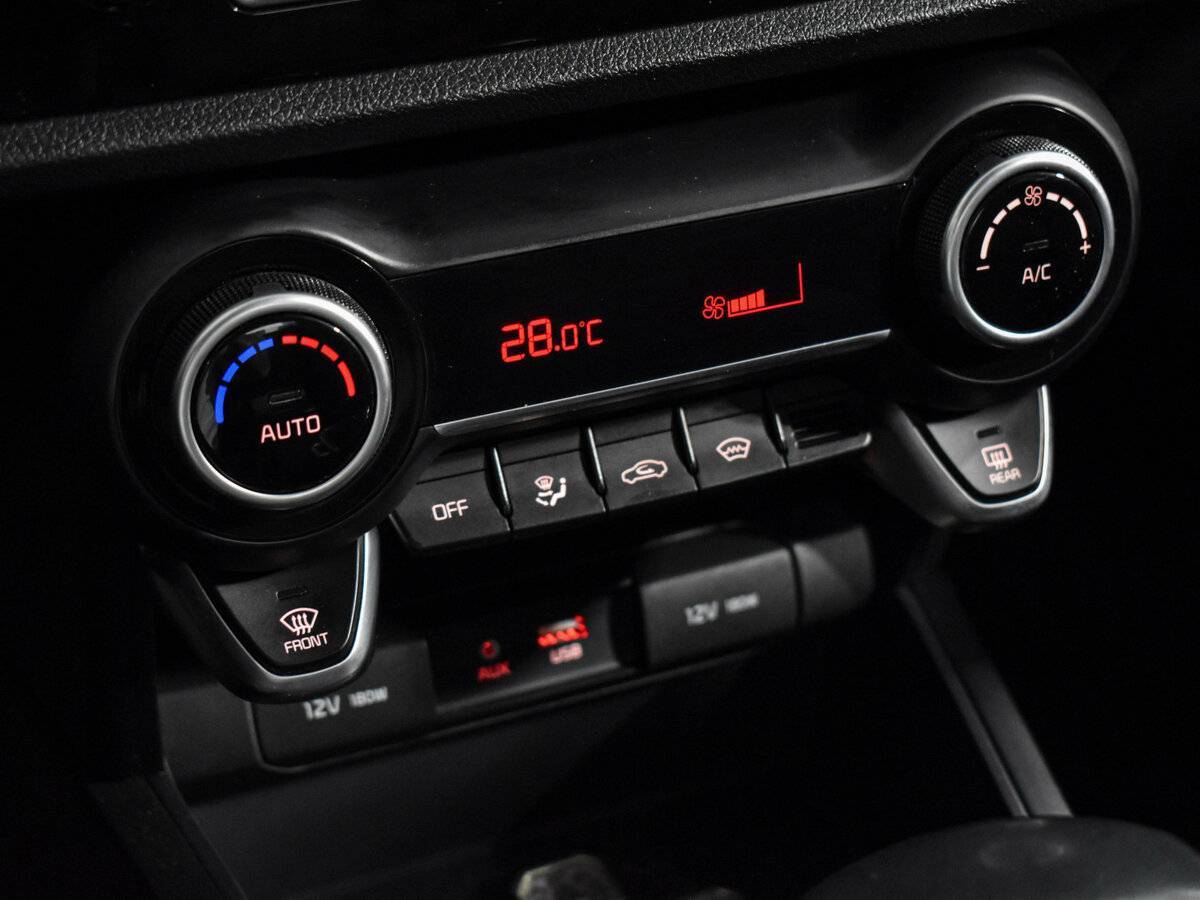 Купить Kia Rio, 2018, 139 810 км.. Фото: #16