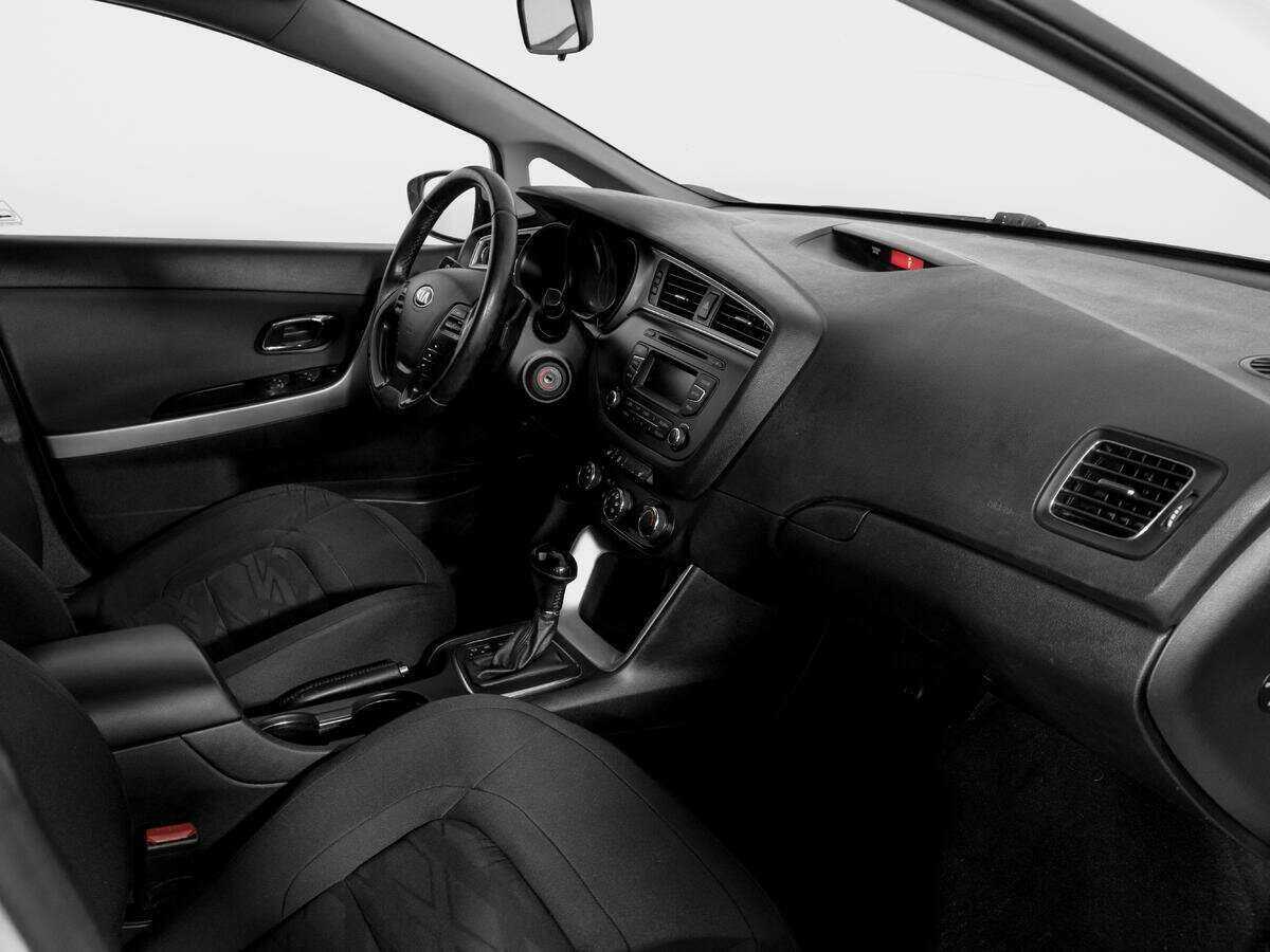 Купить Kia Ceed, 2016, 138 159 км.. Фото: #8