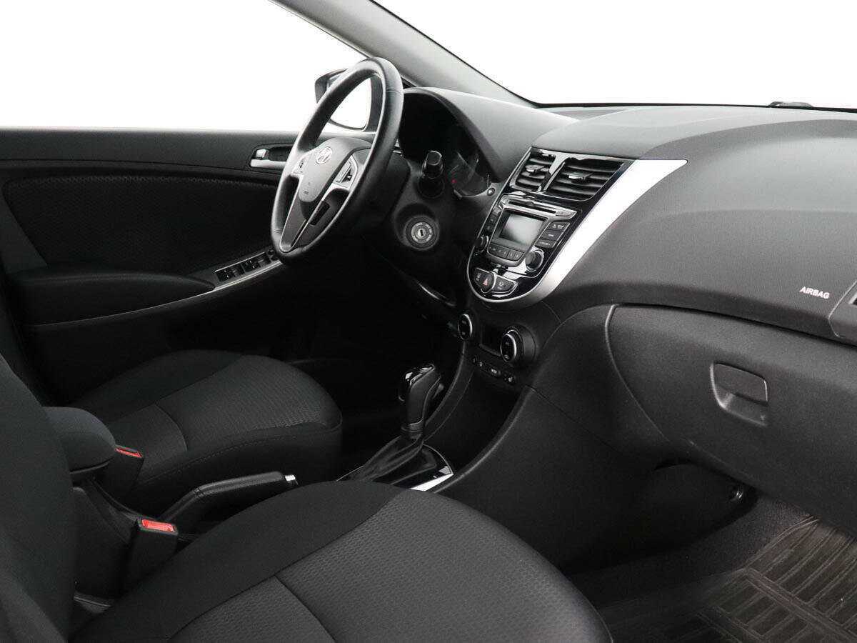 Купить Hyundai Solaris, 2015, 24 213 км.. Фото: #8