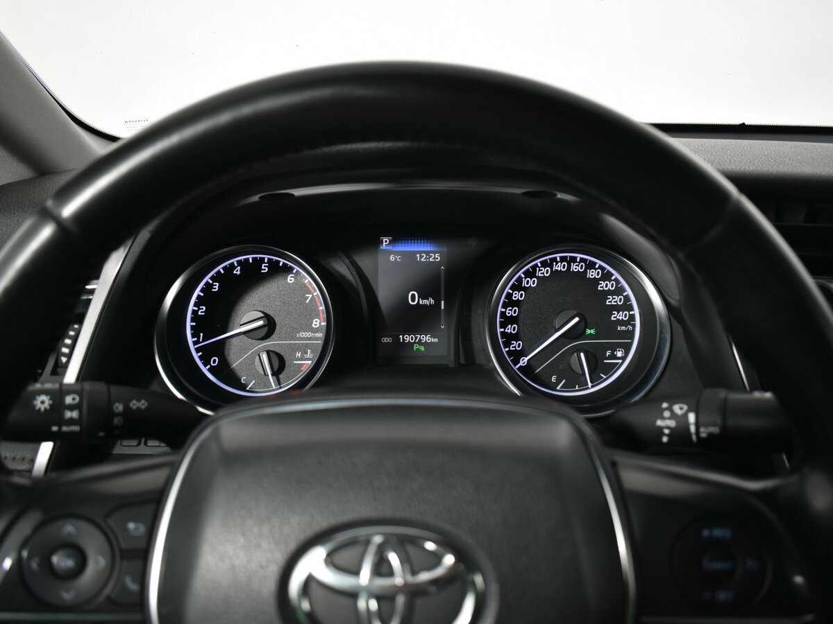 Купить Toyota Camry, 2020, 190 530 км.. Фото: #10