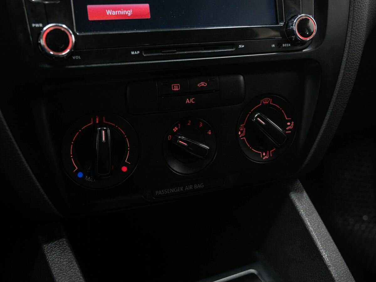 Купить Volkswagen Jetta, 2013, 229 226 км.. Фото: #16