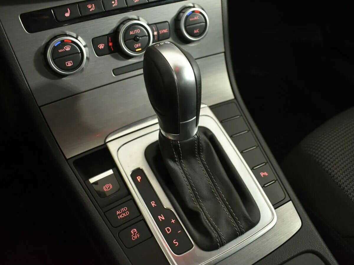 Купить Volkswagen Passat, 2014, 167 000 км.. Фото: #16