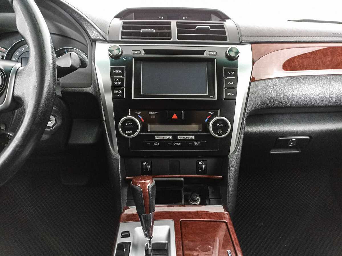 Купить Toyota Camry, 2012, 176 503 км.. Фото: #12