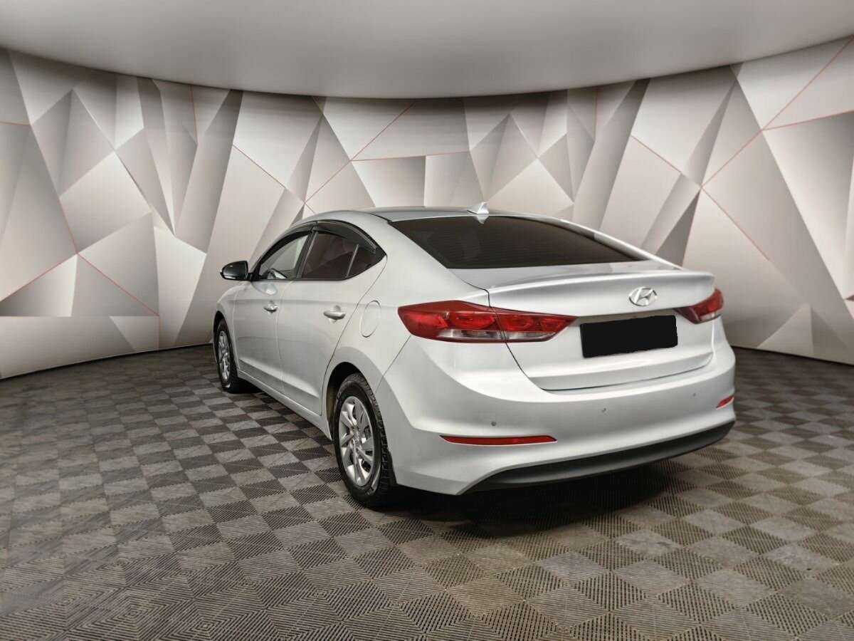 Купить Hyundai Elantra, 2018, 191 898 км.. Фото: #2