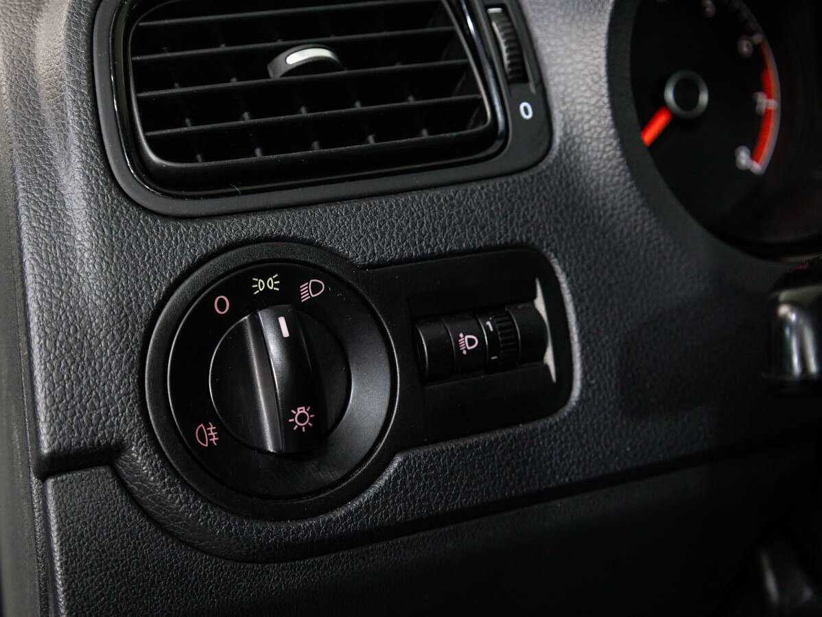 Купить Volkswagen Polo, 2015, 156 709 км.. Фото: #13