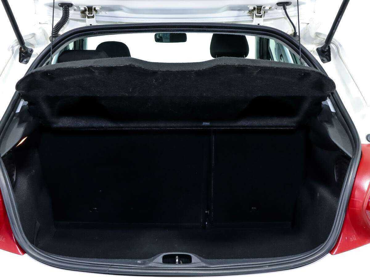 Купить Peugeot 208, 2013, 90 441 км.. Фото: #15