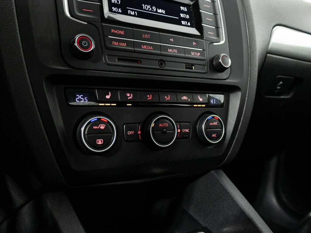 Купить Volkswagen Jetta, 2016, 106 093 км.. Фото: #15