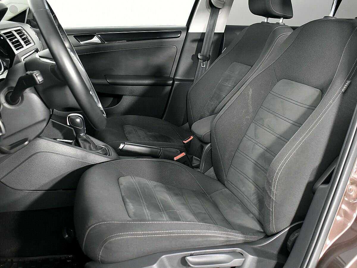 Купить Volkswagen Jetta, 2017, 116 372 км.. Фото: #6