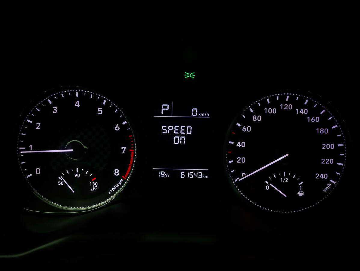 Купить Hyundai Elantra, 2019, 61 543 км.. Фото: #15