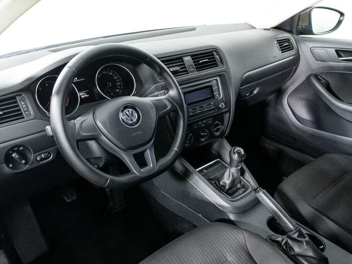 Купить Volkswagen Jetta, 2015, 98 142 км.. Фото: #10