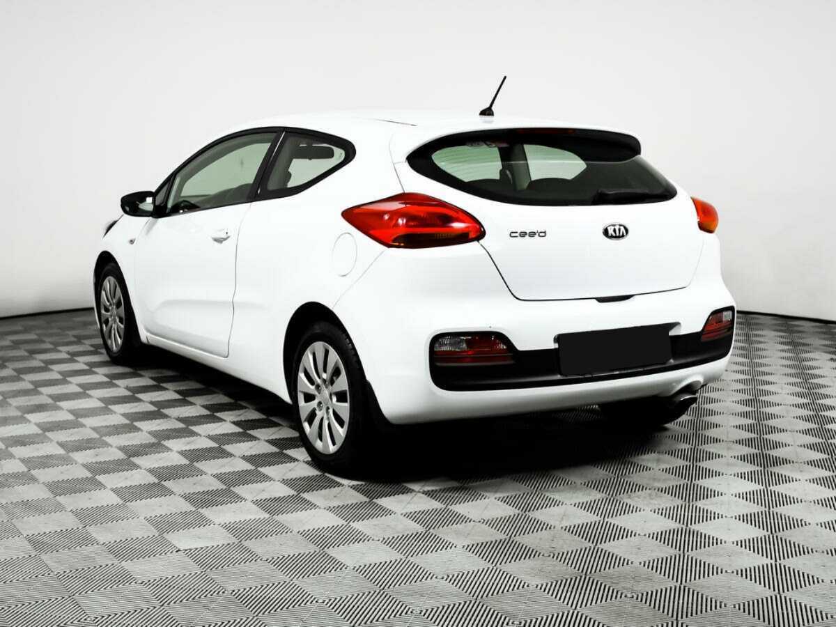 Купить Kia Ceed, 2013, 106 455 км.. Фото: #6