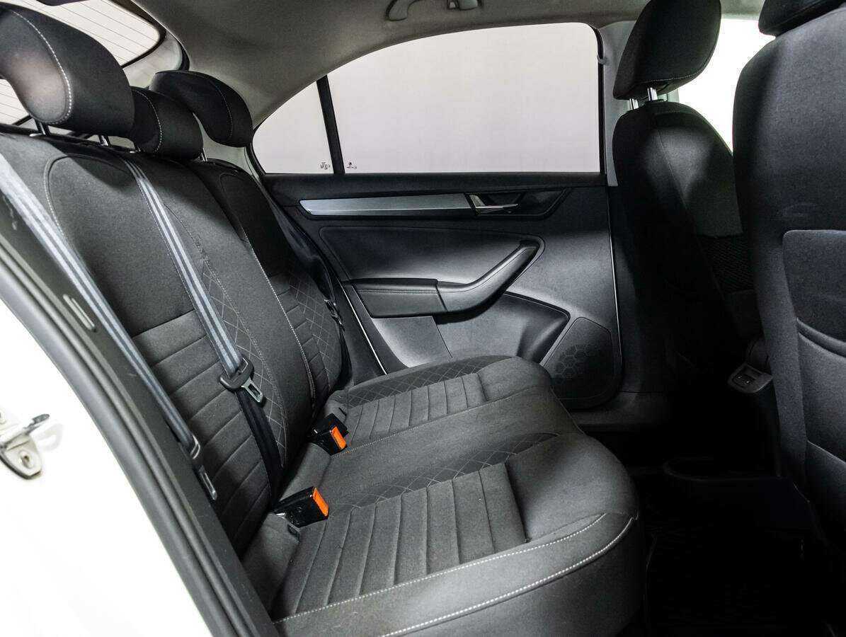 Купить Skoda Rapid, 2017, 220 219 км.. Фото: #11