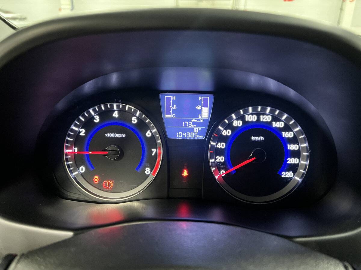 Купить Hyundai Solaris, 2015, 104 402 км.. Фото: #12