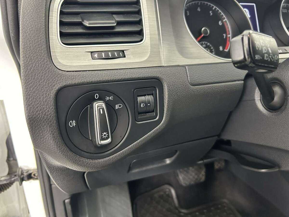 Купить Volkswagen Golf, 2015, 180 106 км.. Фото: #8