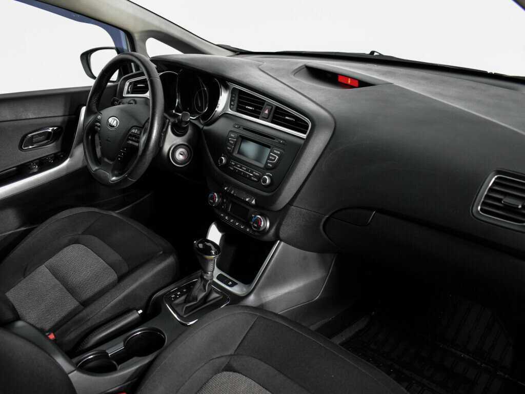 Купить Kia Ceed, 2018, 36 019 км.. Фото: #9