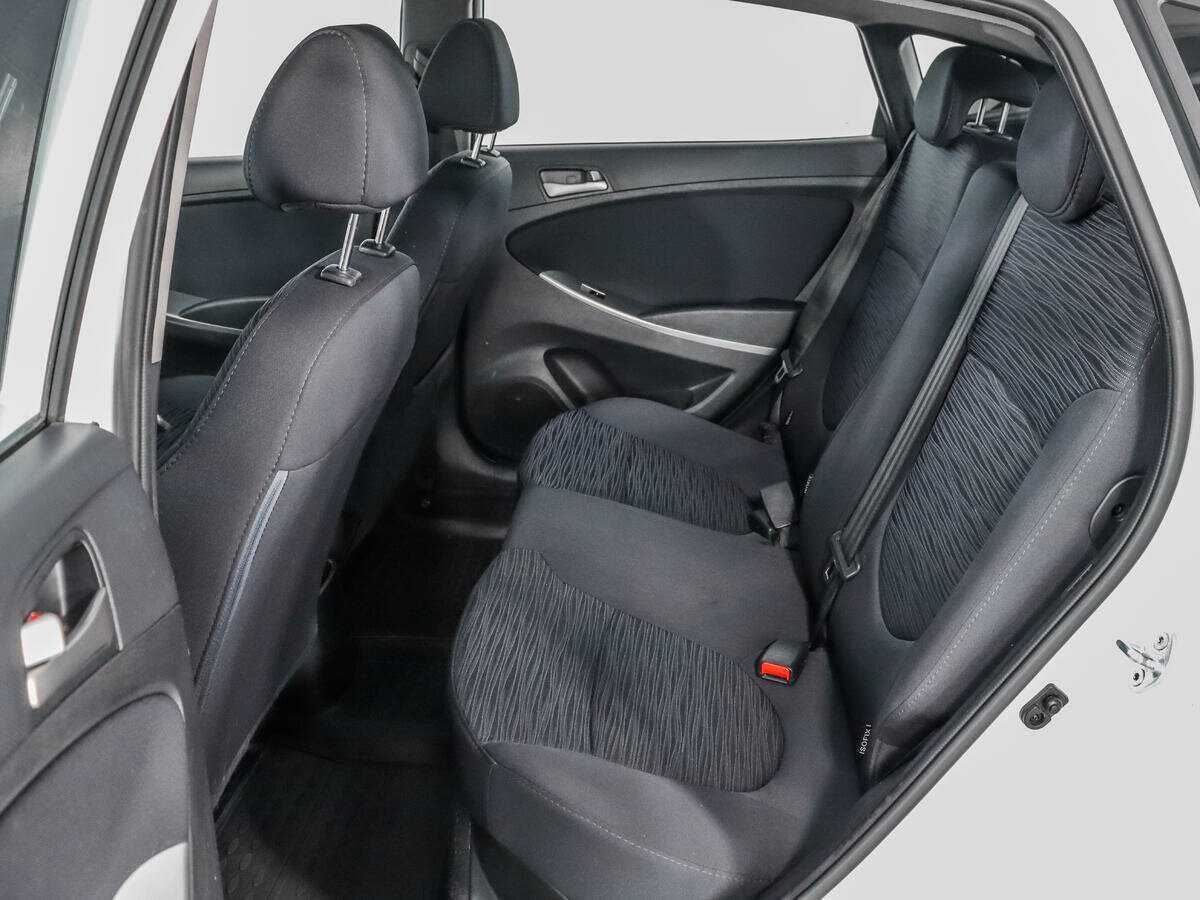 Купить Hyundai Solaris, 2015, 105 092 км.. Фото: #9