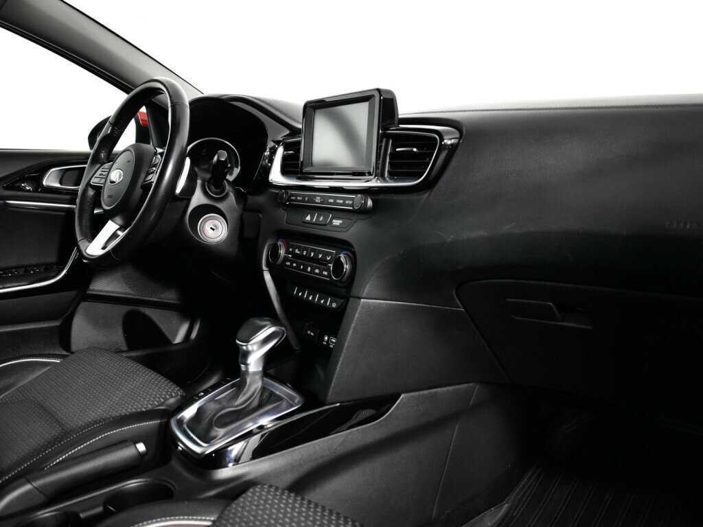 Купить Kia Ceed, 2018, 81 890 км.. Фото: #8