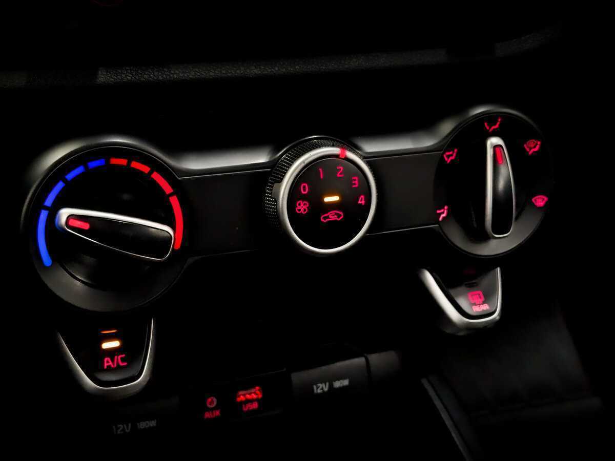 Купить Kia Rio, 2020, 196 324 км.. Фото: #21