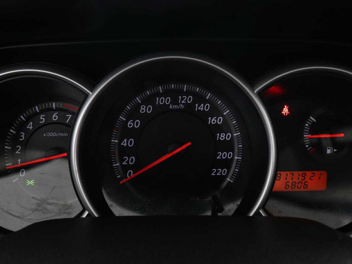 Купить Nissan Tiida, 2013, 181 715 км.. Фото: #10