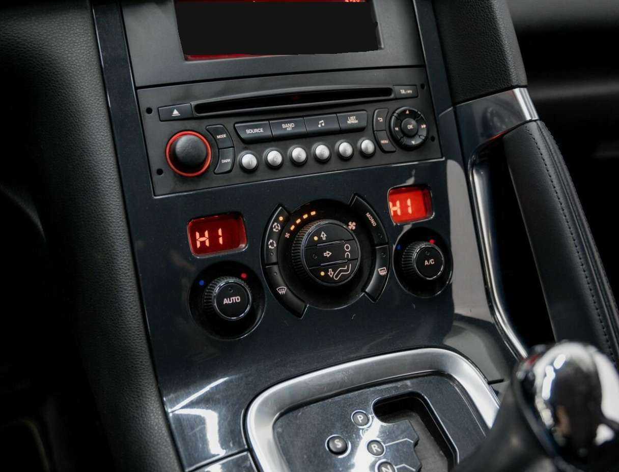 Купить Peugeot 3008, 2014, 239 694 км.. Фото: #18