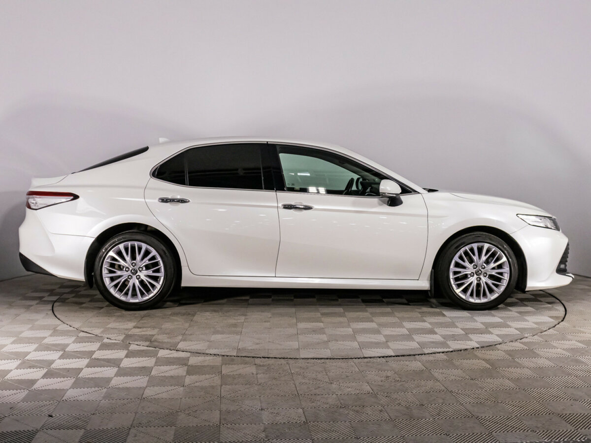 Купить Toyota Camry, 2019, 89 069 км.. Фото: #3