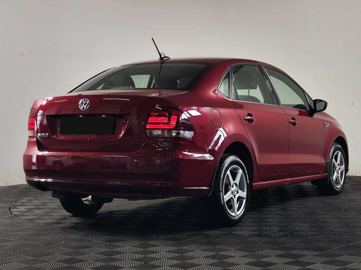 Купить Volkswagen Polo, 2018, 136 300 км.. Фото: #2