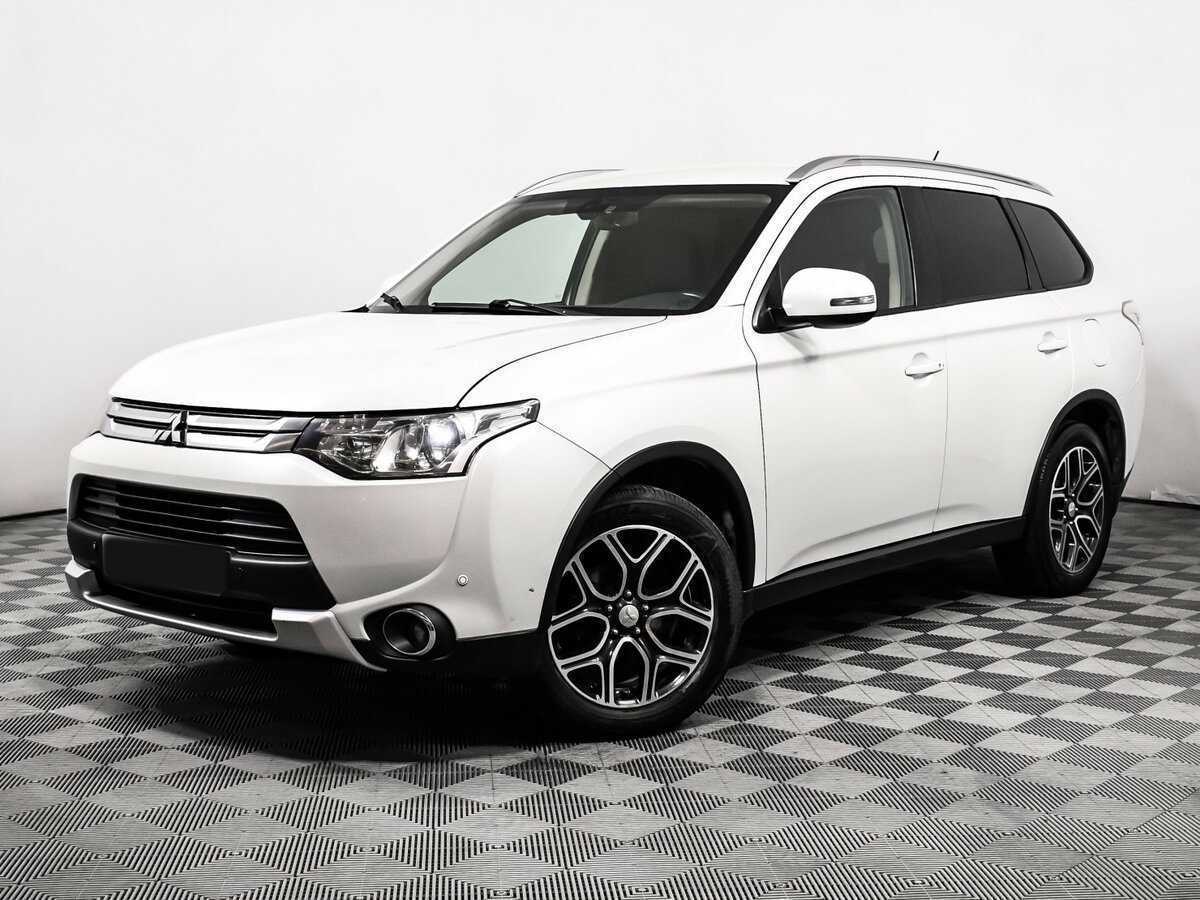 Купить Mitsubishi Outlander, 2015, 102 514 км.. Посмотреть фото