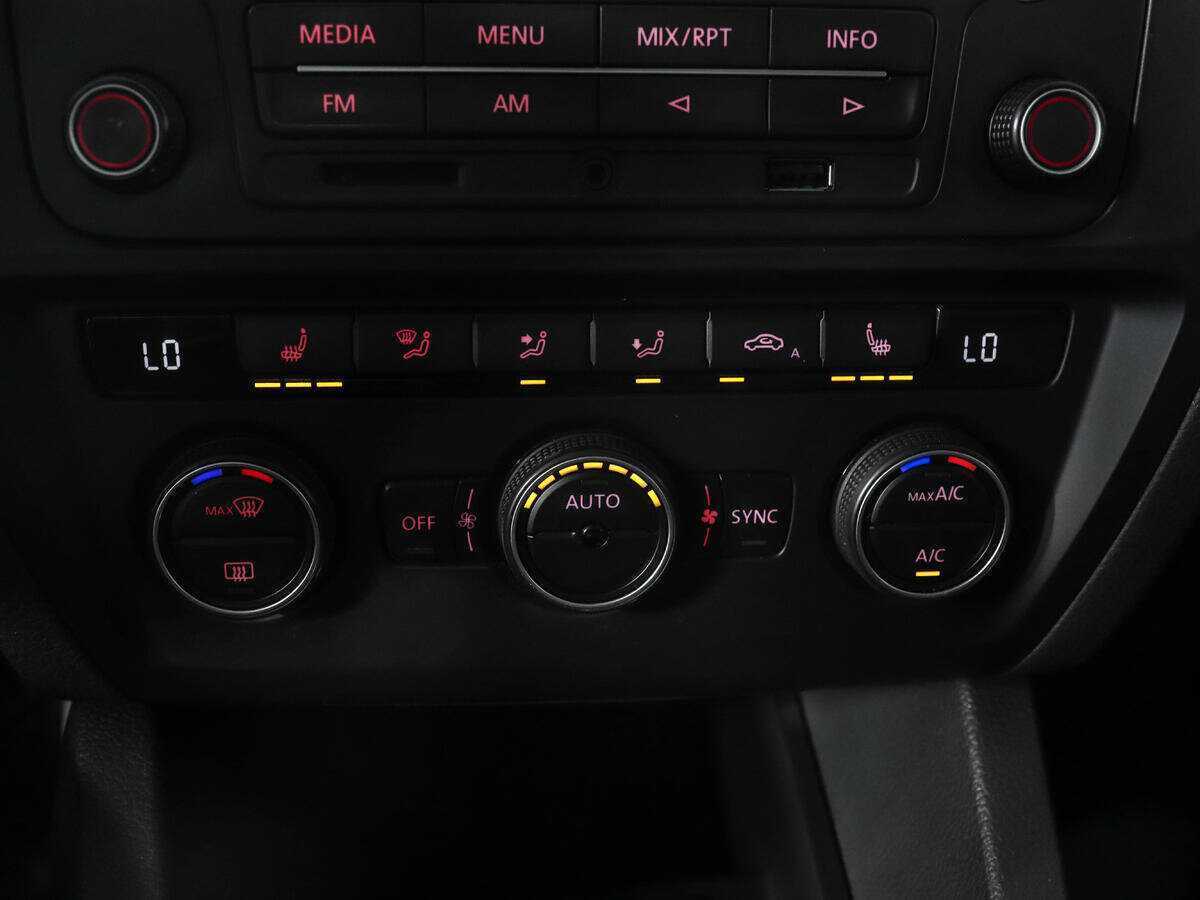 Купить Volkswagen Jetta, 2015, 134 800 км.. Фото: #12