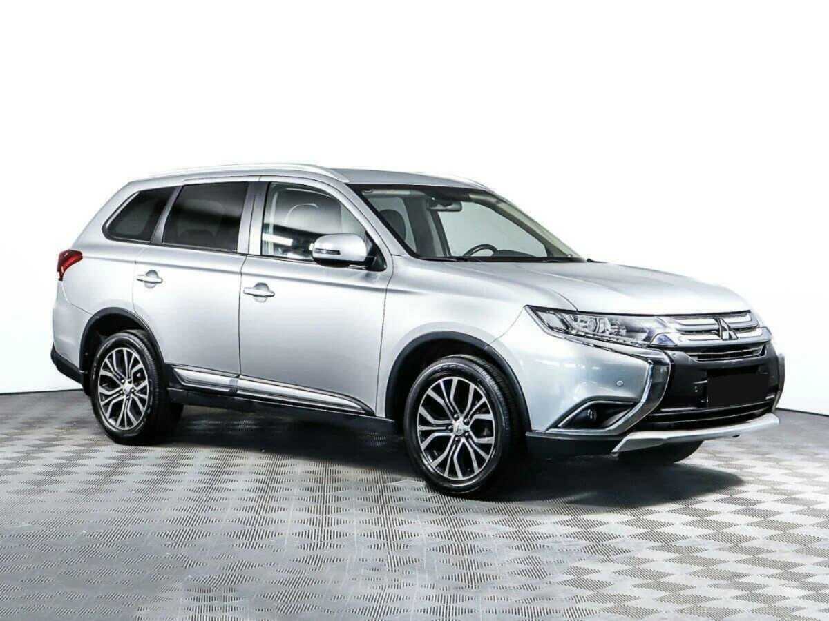 Купить Mitsubishi Outlander, 2016, 60 538 км.. Фото: #1