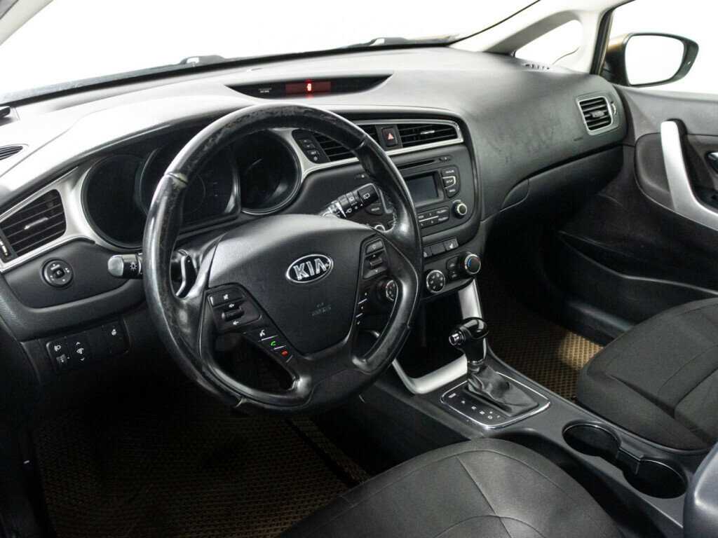 Купить Kia Ceed, 2016, 123 545 км.. Фото: #10