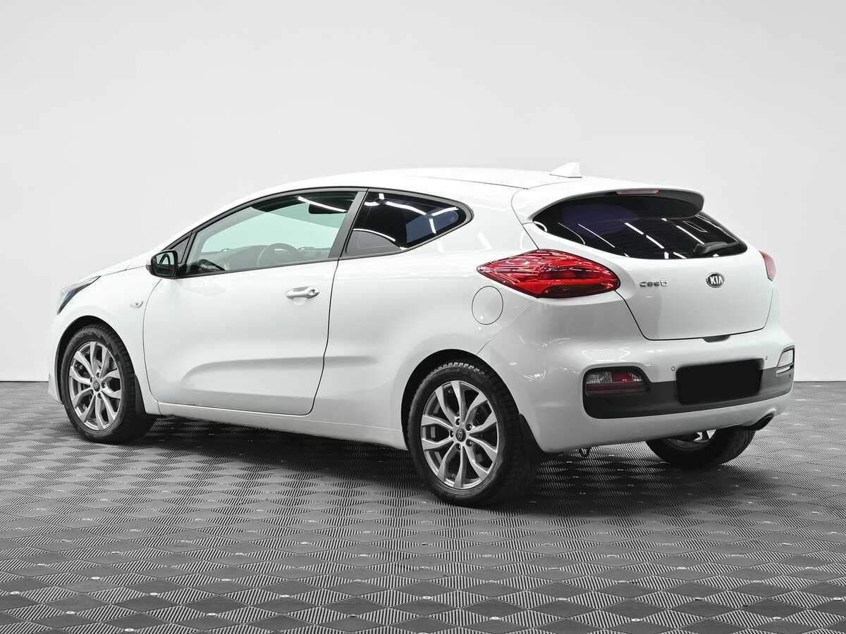Купить Kia Ceed, 2017, 82 000 км.. Фото: #3