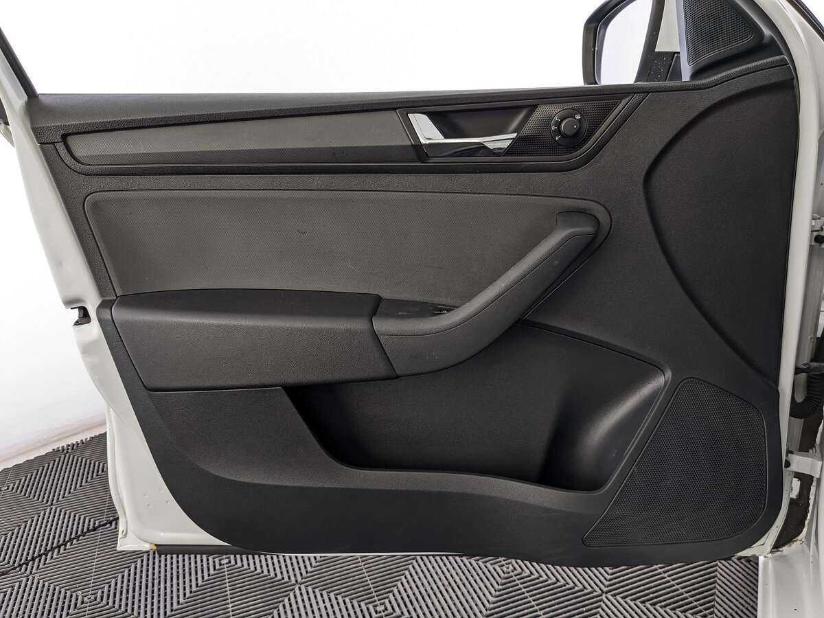 Купить Skoda Rapid, 2018, 119 557 км.. Фото: #14