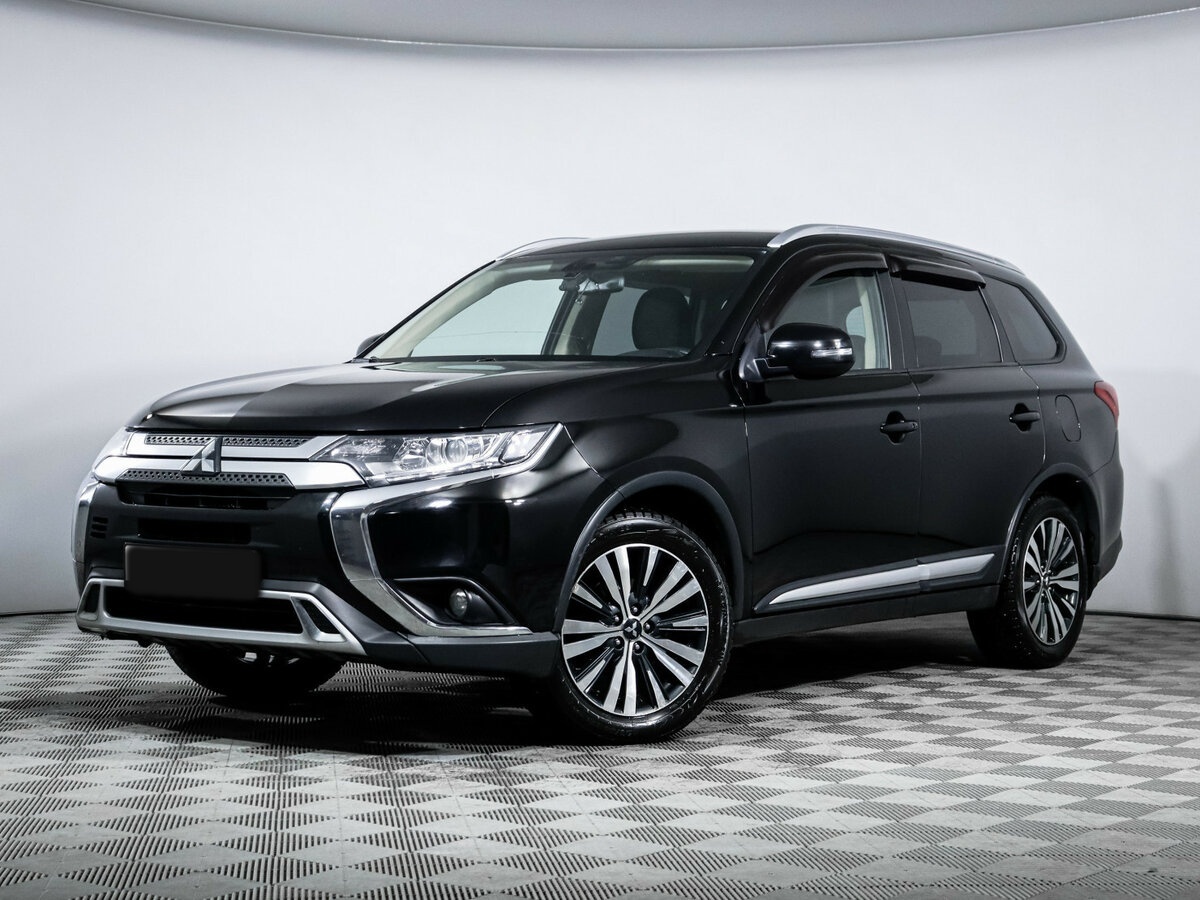 Купить Mitsubishi Outlander, 2019, 128 765 км.. Посмотреть фото