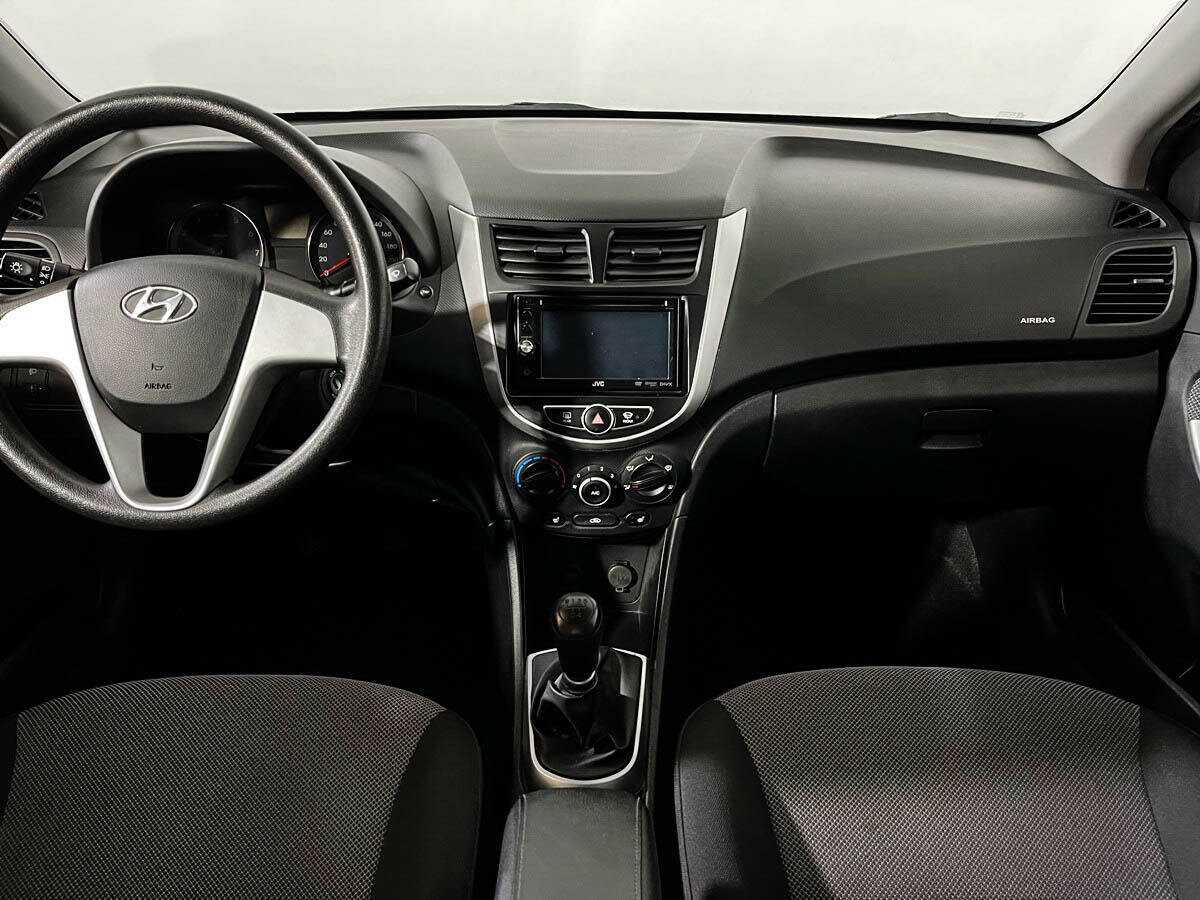 Купить Hyundai Solaris, 2012, 67 774 км.. Фото: #11