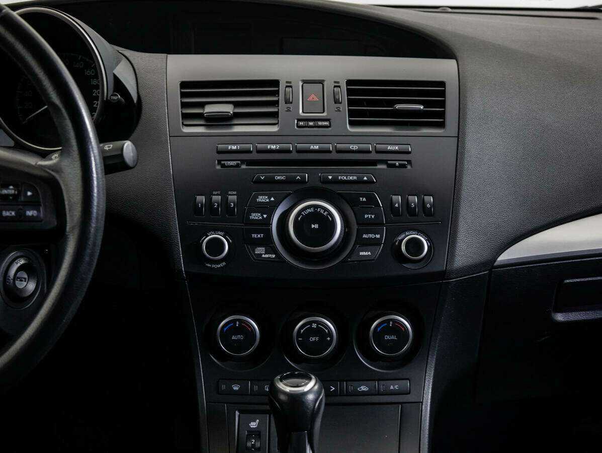Купить Mazda 3, 2012, 231 590 км.. Фото: #13