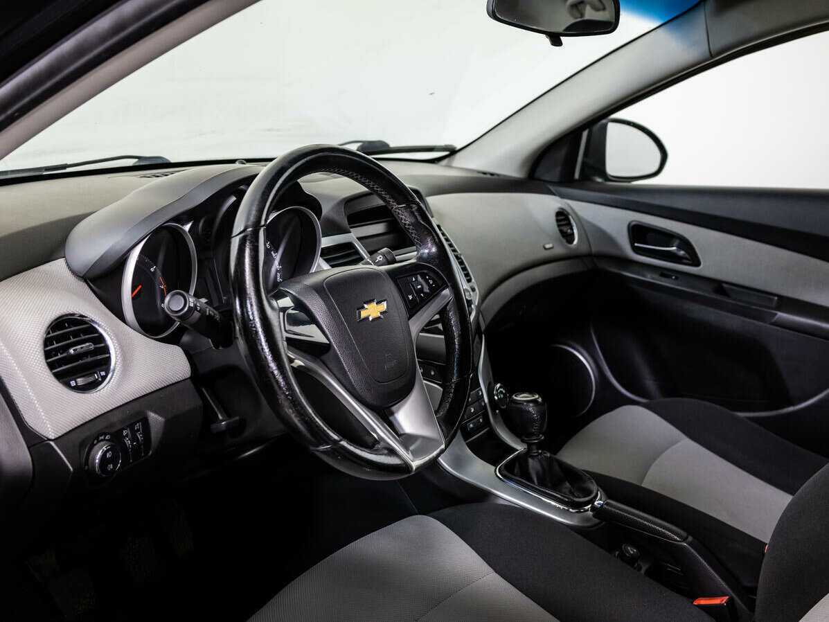 Купить Chevrolet Cruze, 2012, 262 755 км.. Фото: #9