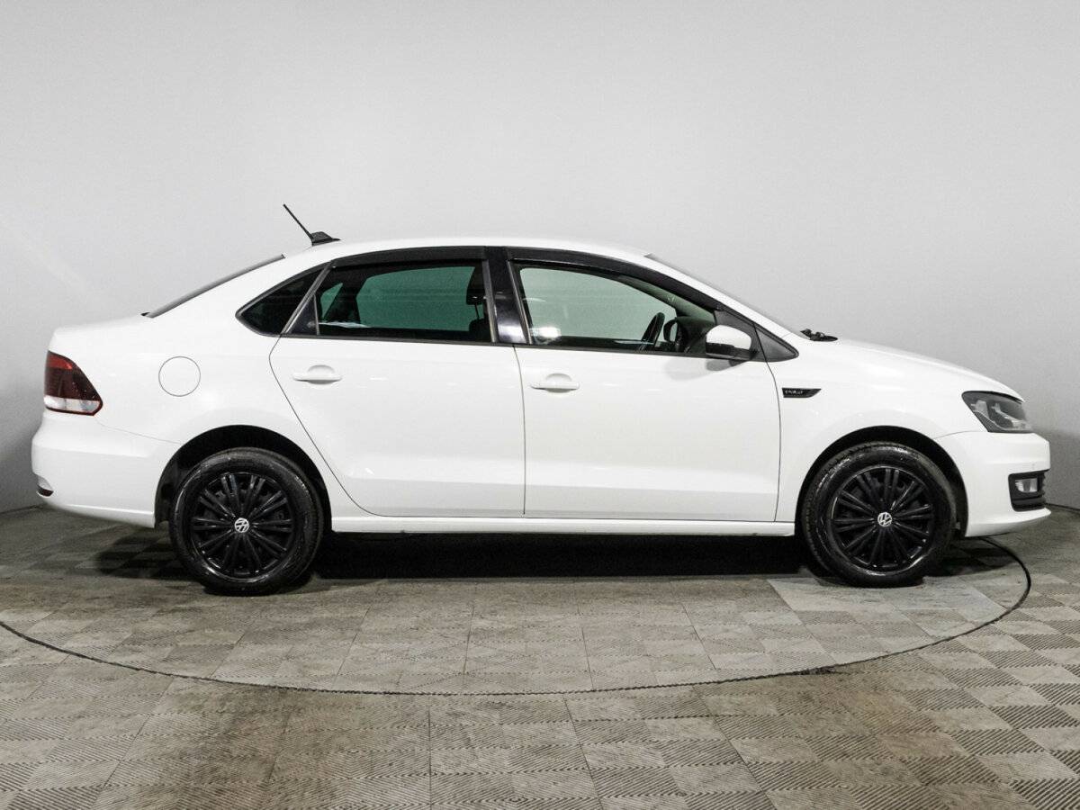 Купить Volkswagen Polo, 2018, 89 933 км.. Фото: #3