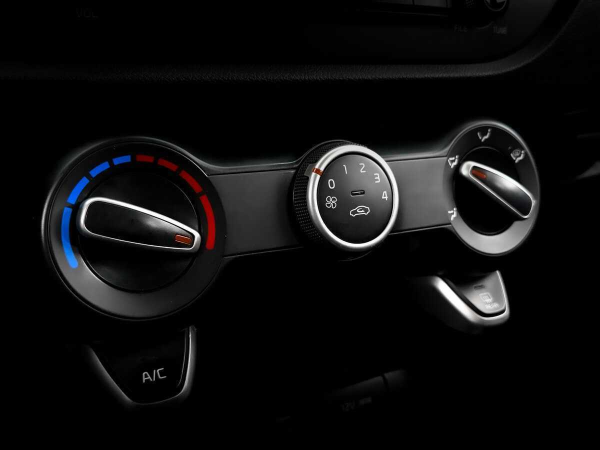 Купить Kia Rio, 2020, 186 769 км.. Фото: #22