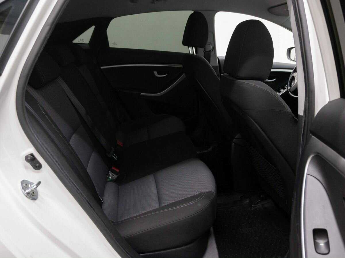 Купить Hyundai i30, 2013, 177 420 км.. Фото: #9