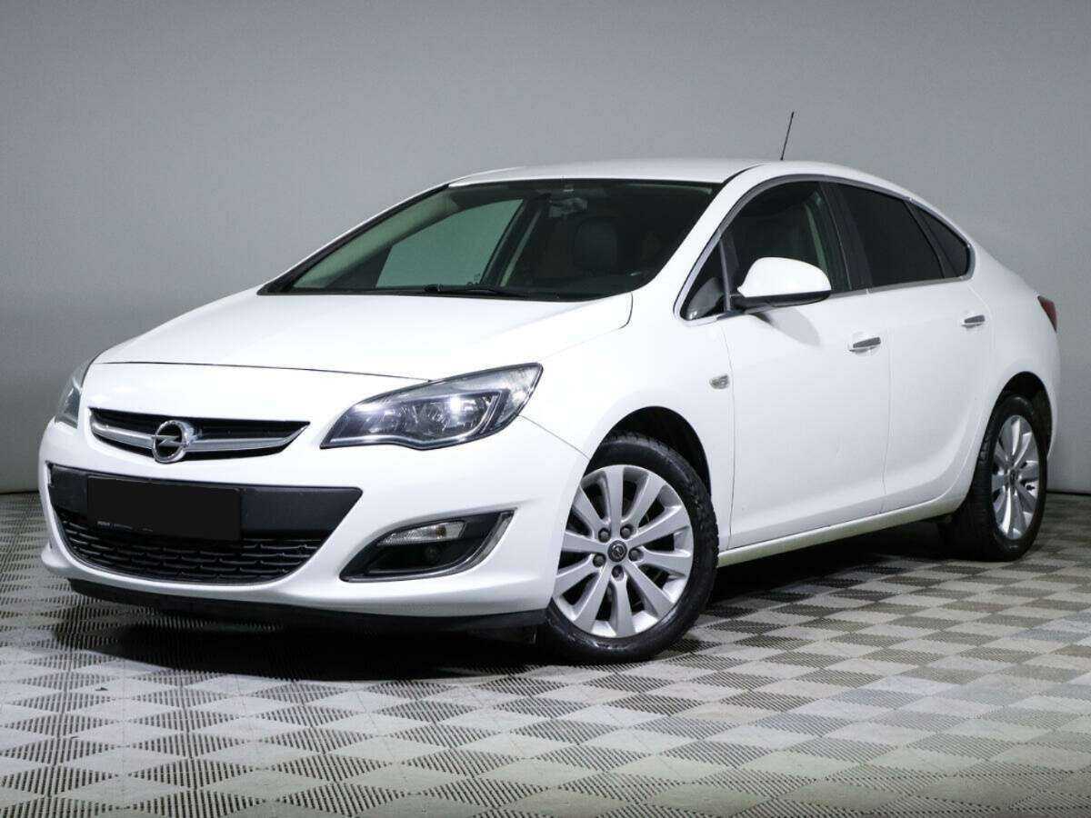 Купить Opel Astra, 2013, 98 000 км.. Посмотреть фото