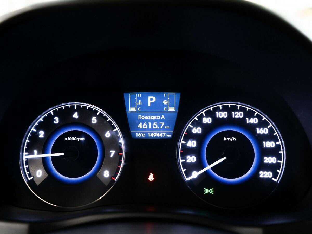 Купить Hyundai Solaris, 2015, 149 445 км.. Фото: #11