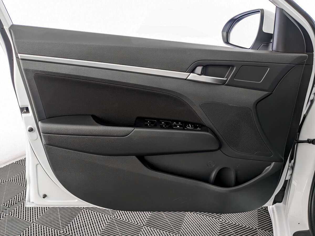 Купить Hyundai Elantra, 2020, 75 339 км.. Фото: #14