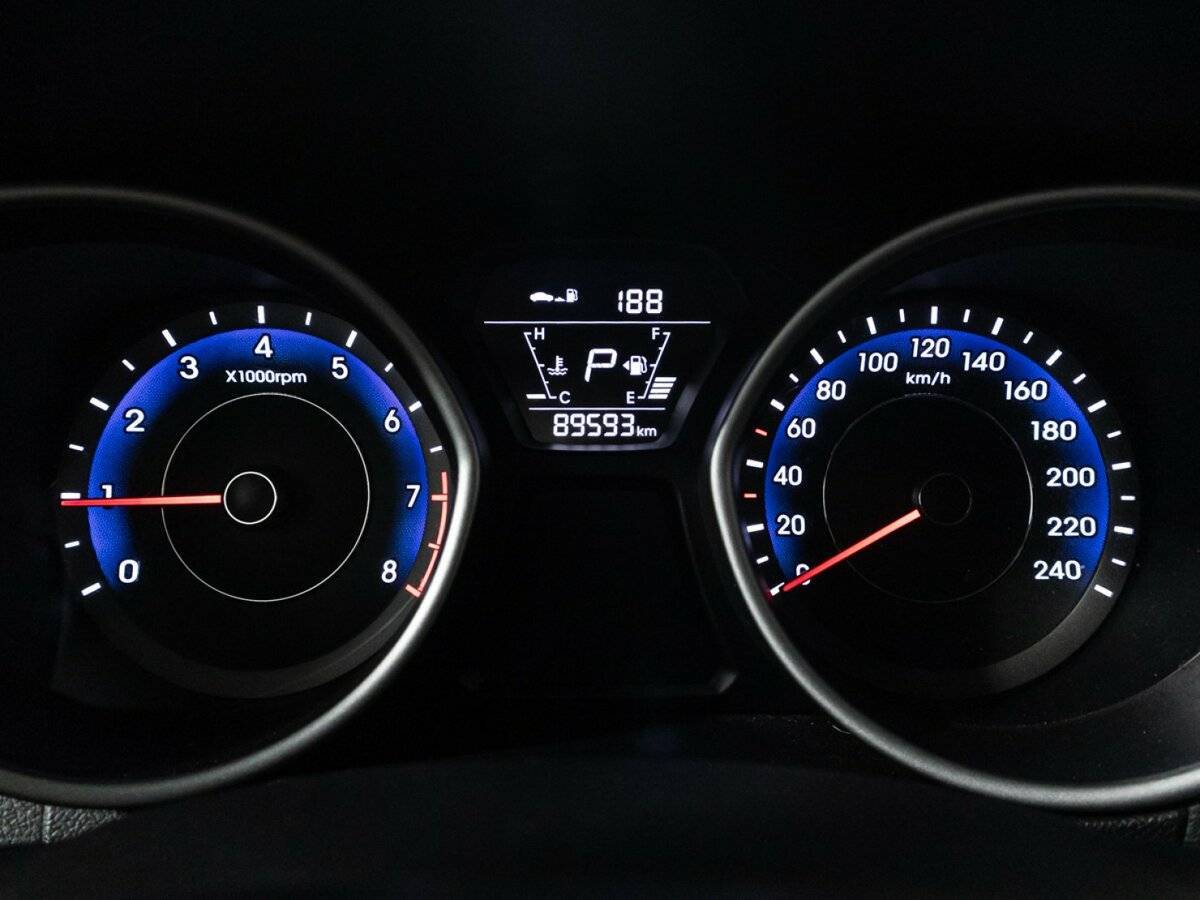 Купить Hyundai Elantra, 2015, 89 590 км.. Фото: #11